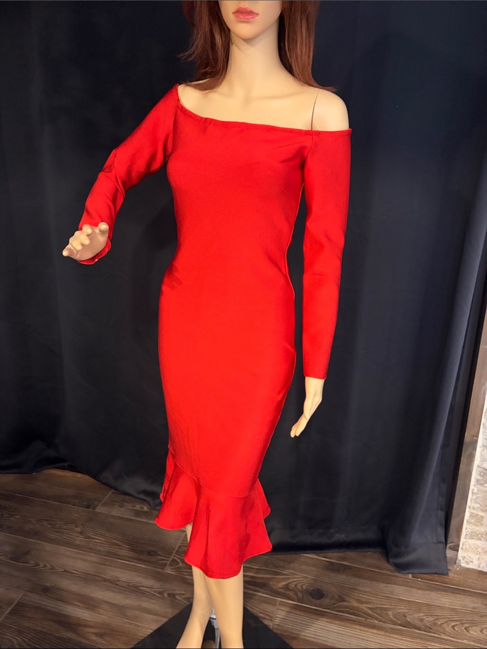 NWT Red Off-Shoulder Long Sleeve Body-con  Mermaid Dress
